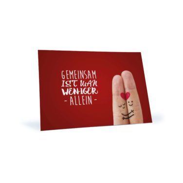 rote Liebes-Postkarte "gemeinsam ist man weniger allein"